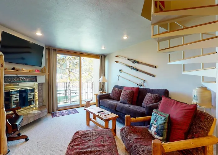 Summit House East 113
