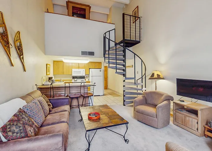 Summit House East 112