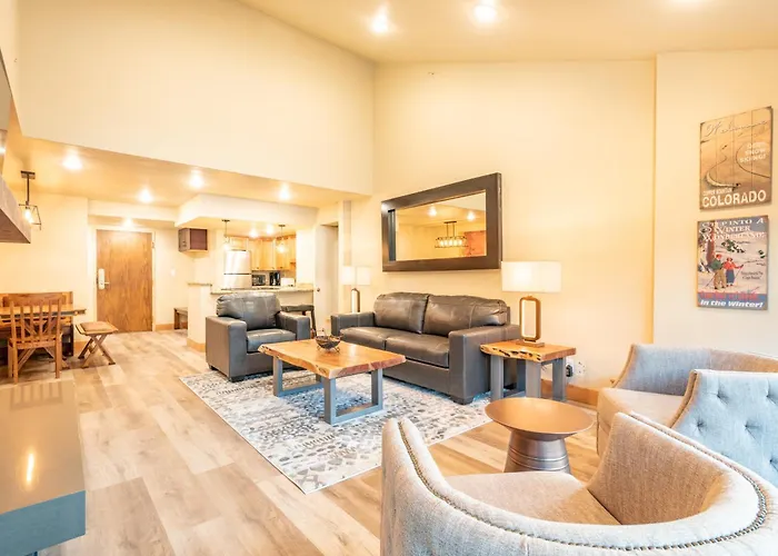 Mountain Plaza 604