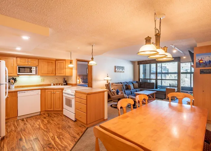 Mountain Plaza 304