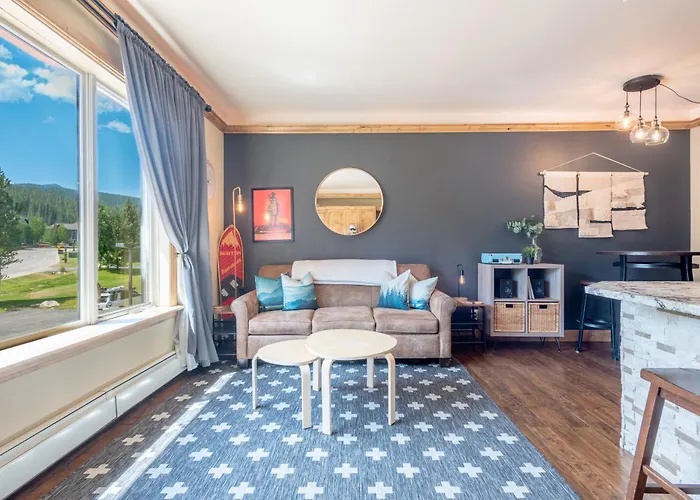 Telemark Lodge 202