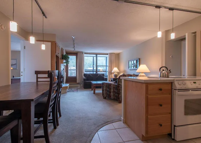 Mountain Plaza 503