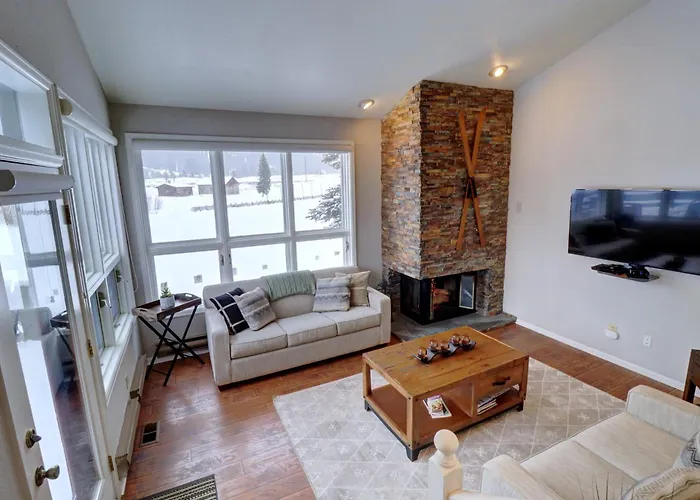Woods12 Townhome Pet Friendly