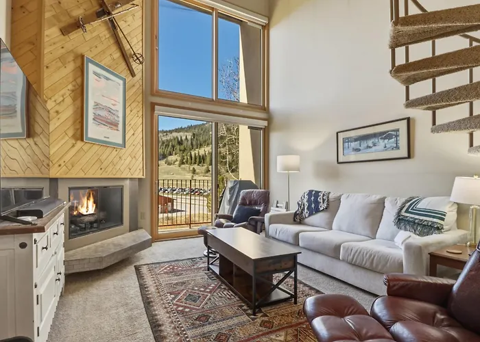 She305 Summit House East